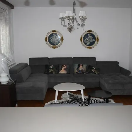 Kuca Za Odmor Kiara Grude